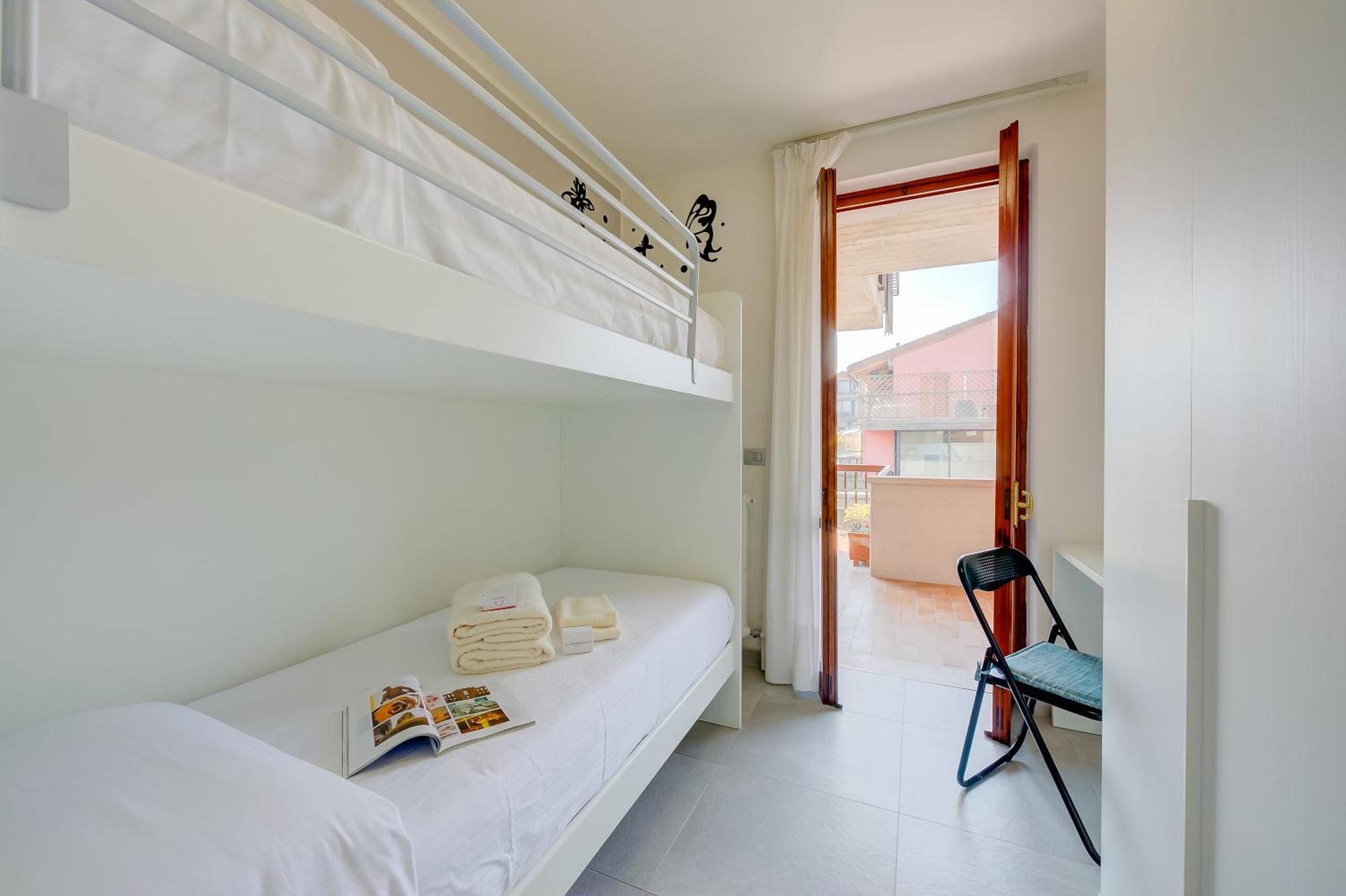 Casa Del Faro - Happy Rentals Пескьера-дель-Гарда Экстерьер фото