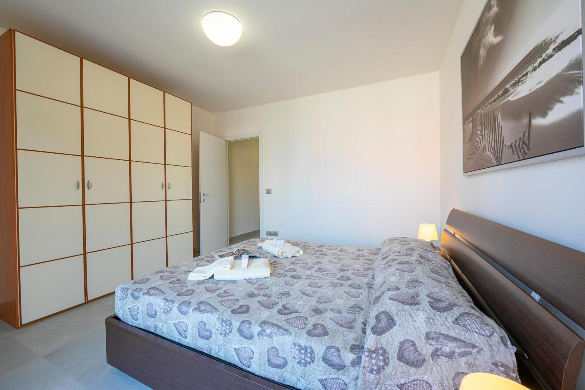 Casa Del Faro - Happy Rentals Пескьера-дель-Гарда Экстерьер фото